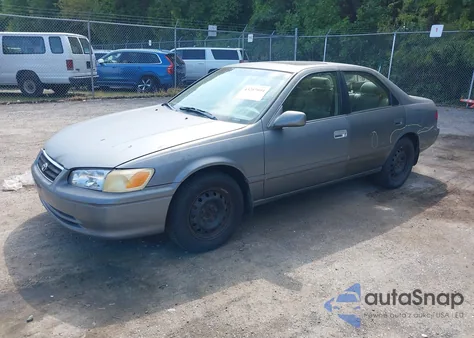 2001 Toyota Camry Le from USA, damaged, VIN 4T1BG22K01U070375
